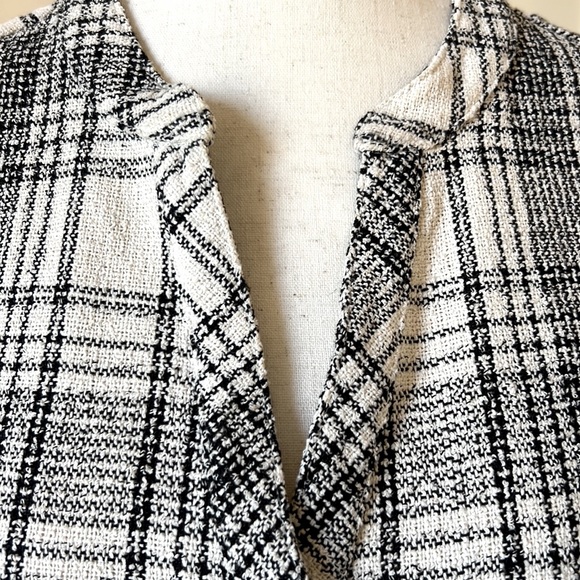 Anthropologie Greylin Textured Short Sleeve Top Size XS - Picture 2 of 16